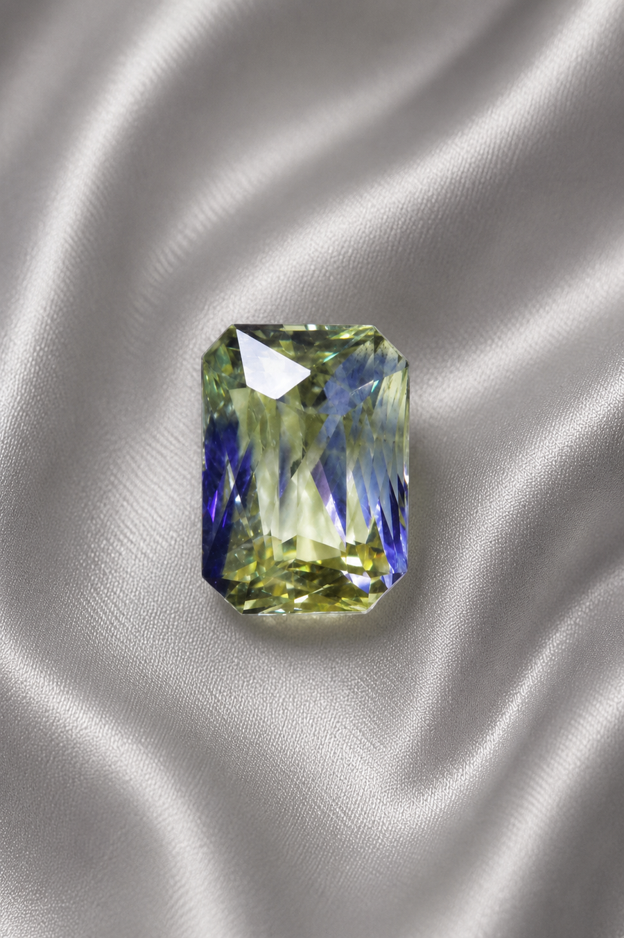 2.15 ct Blue/Yellow (Bi-colour) Sapphire gemstone, Rectangle cut